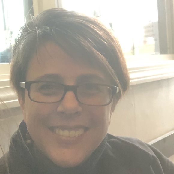 Meet your Posher, Angela - Picture 1 of 1